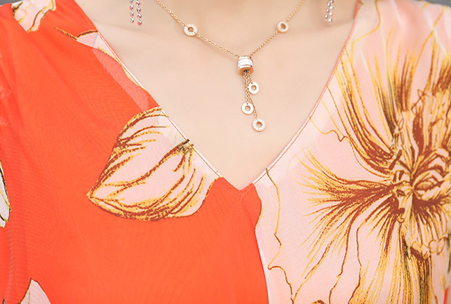 お買い得❣️花柄ワンピース　オレンジ ファッションショップAya☆オレンジ・花柄・マキシ丈ワンピース