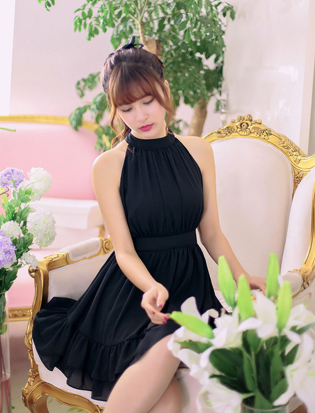 ファッションショップAya☆ホルダーネックリボン・Aラインフリル